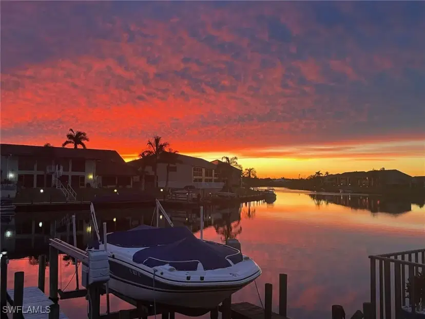 Picture of 3631 SE 10Th Ave 105, Cape Coral FL 33904