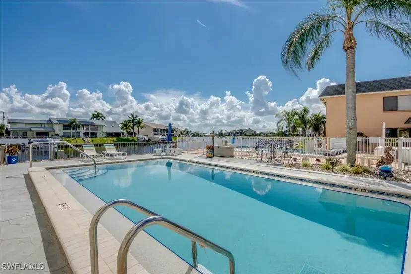 Picture of 3631 SE 10Th Ave 105, Cape Coral FL 33904