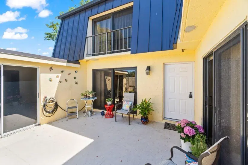 Picture of 2324 Waterside Drive, Lake Worth FL 33461