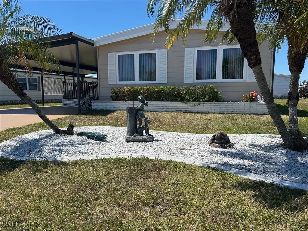 Picture of 196 Palm Harbor Dr, North Port, FL 34287