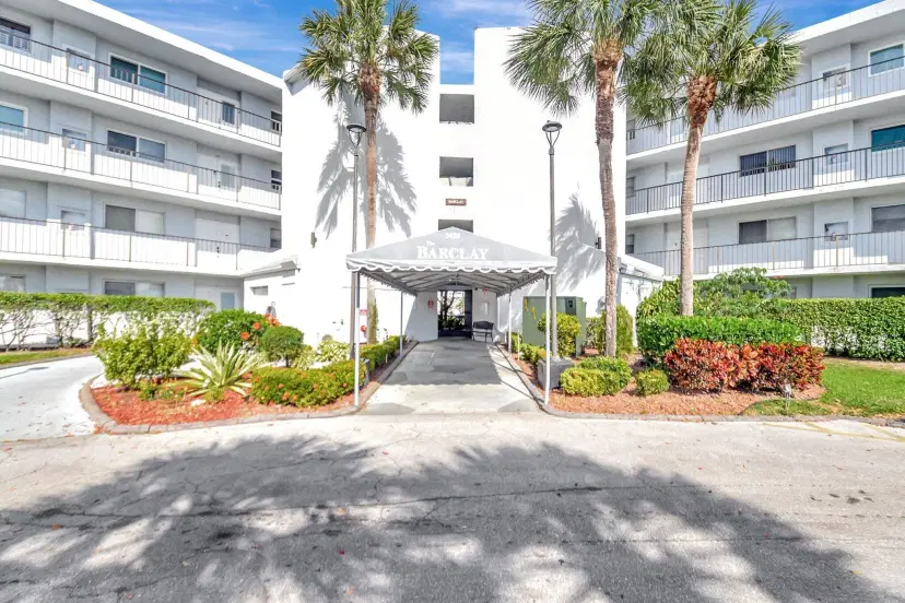 Picture of 3425 Via Poinciana Drive 306, Lake Worth FL 33467