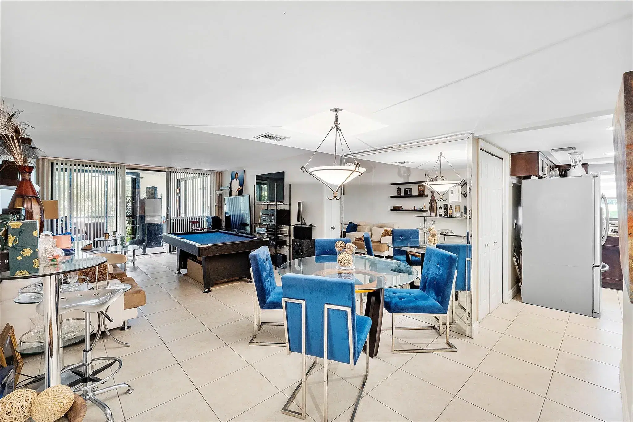 Picture of 16200 Golf Club Rd 102, Weston, FL 33326