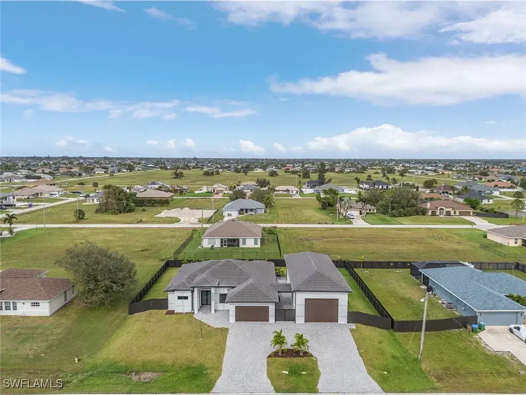 Picture of 2033 W Embers Pkwy Pkwy, Cape Coral, FL 33993