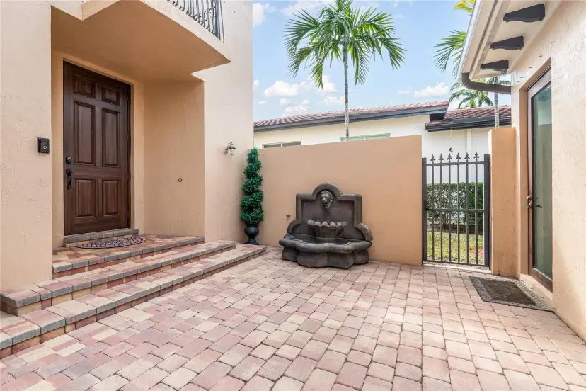 Picture of 12334 NW 80Th Place, Parkland FL 33076