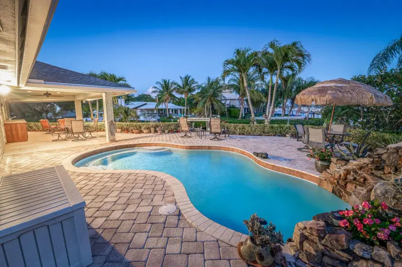 Picture of 4020 SE Whiticar Way, Stuart FL 34997