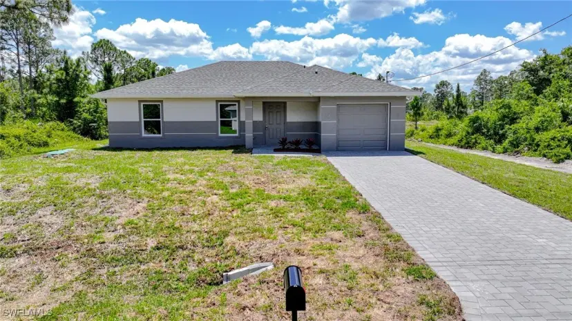 Picture of 1126 Bari St E, Lehigh Acres FL 33974