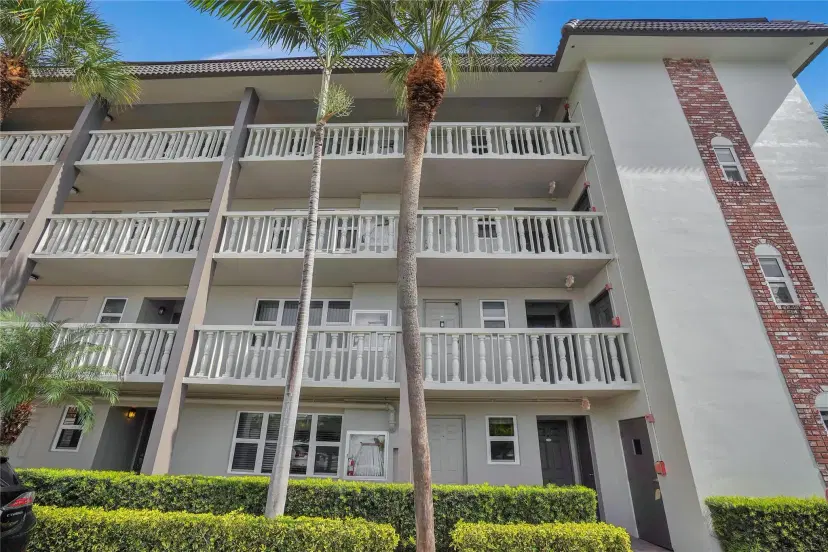 Picture of 3111 NE 51St St 106C, Fort Lauderdale FL 33308