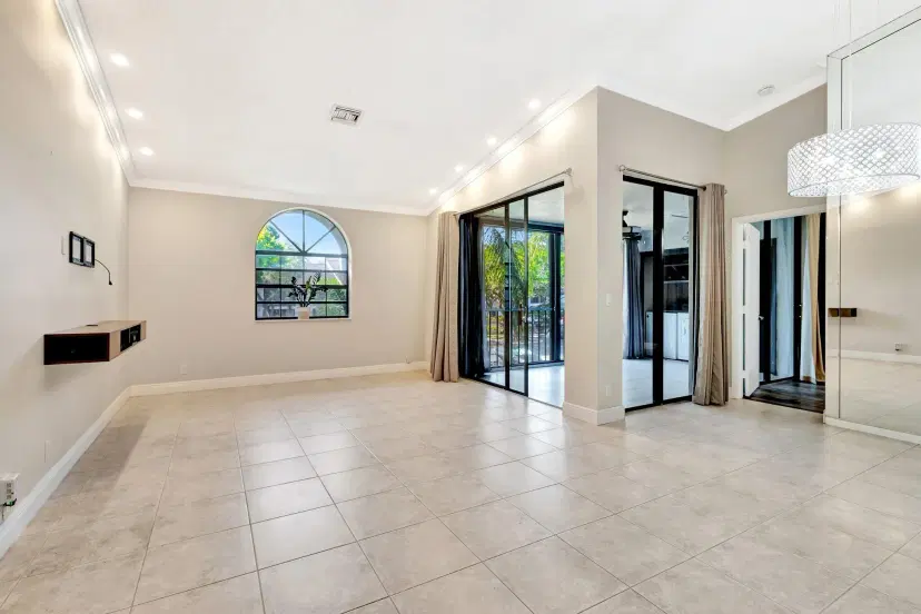 Picture of 5439 Verona Dr Drive P, Boynton Beach FL 33437
