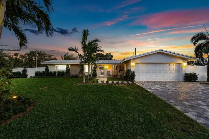 Picture of 902 SW 27Th Place, Boynton Beach FL 33435