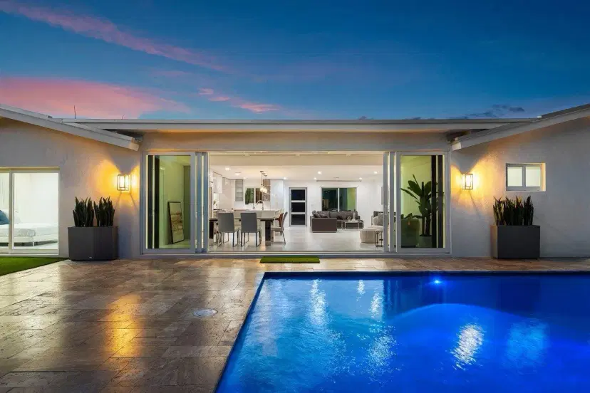 Picture of 902 SW 27Th Place, Boynton Beach FL 33435