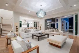 Picture of 3525 Fort Charles Dr, Naples, FL 34102