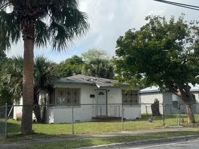 Picture of 1015 Windsor Avenue, West Palm Beach, FL 33401