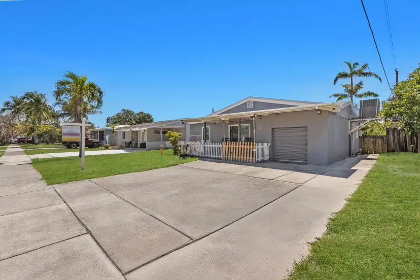 Picture of 220 NW 55Th St, Fort Lauderdale FL 33309