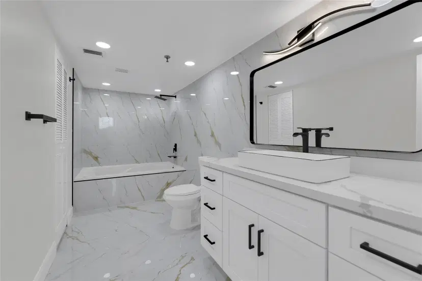 Picture of 5260 NW 2Nd Ave Ph-5, Boca Raton FL 33487