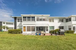 Picture of 1112 Lake Ter 207, Boynton Beach, FL 33426
