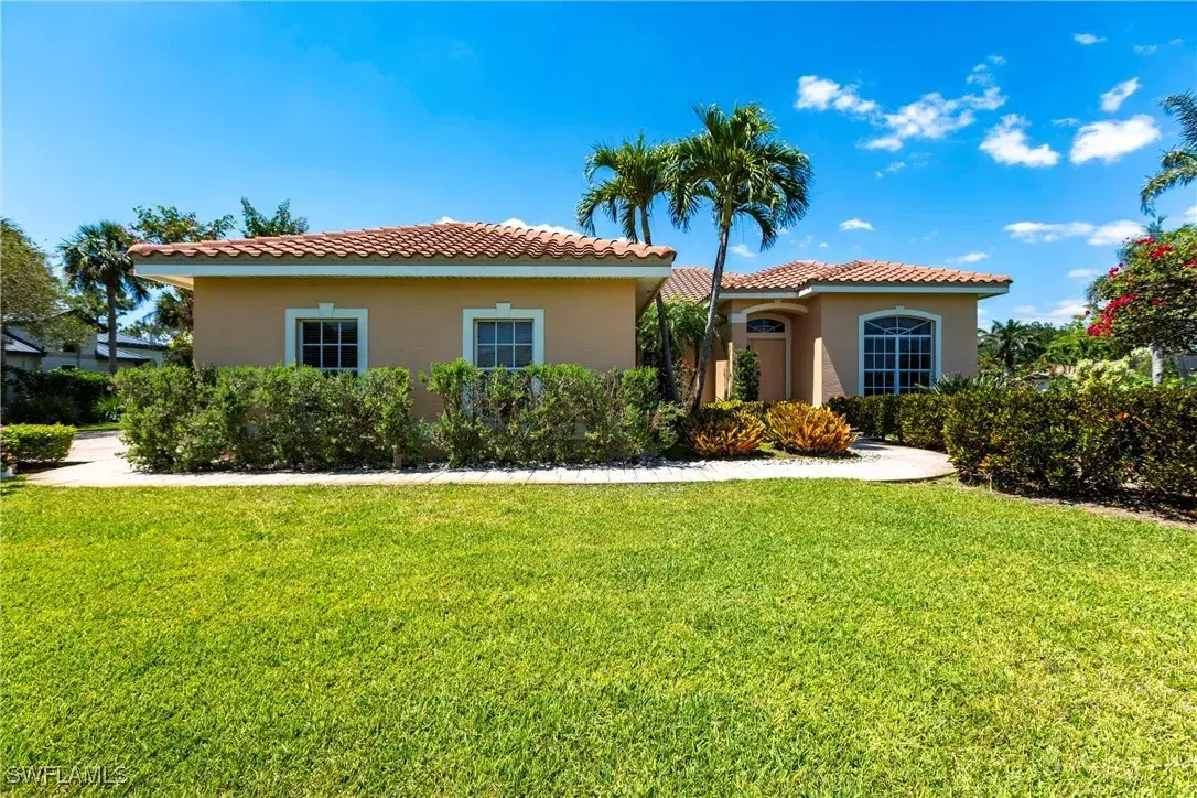 Picture of 15420 Greenock Ln, Fort Myers, FL 33912