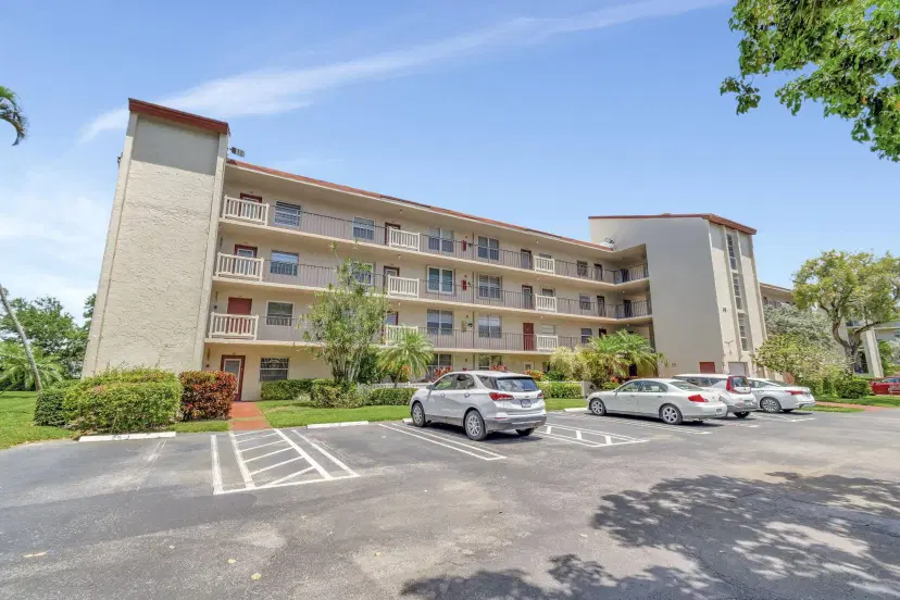 Picture of 25 Abbey Lane 404, Delray Beach FL 33446