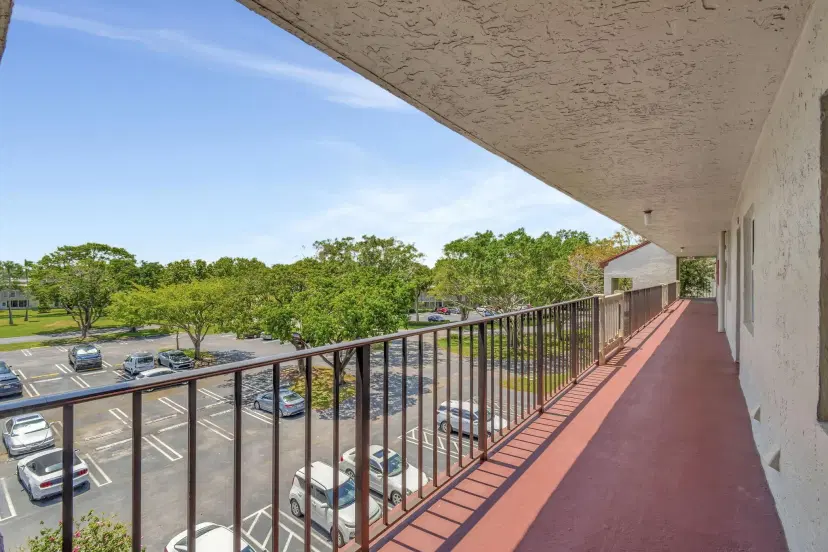 Picture of 25 Abbey Lane 404, Delray Beach FL 33446