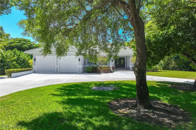 Picture of 5730 Golden Gate Pkwy, Naples FL 34116