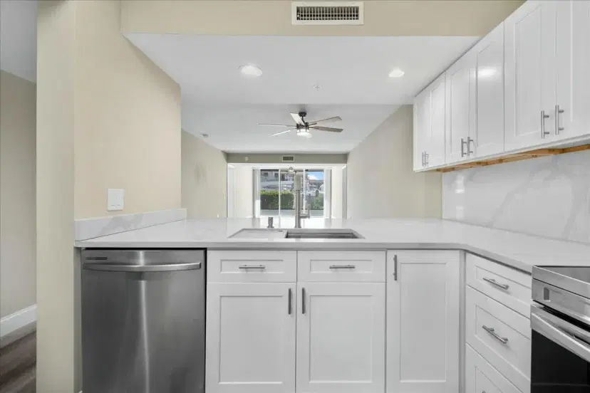 Picture of 2601 Marina Isle Way 103, Jupiter FL 33477