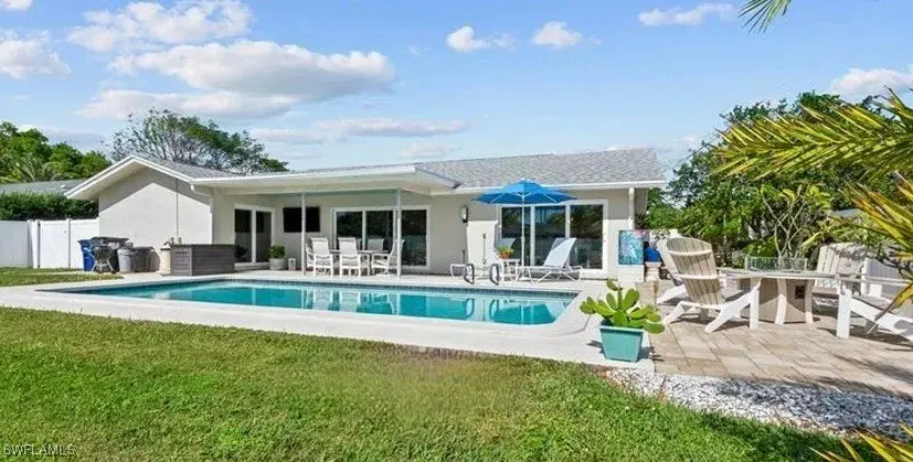Picture of 1016 Shaddelee Ln E, Fort Myers FL 33919