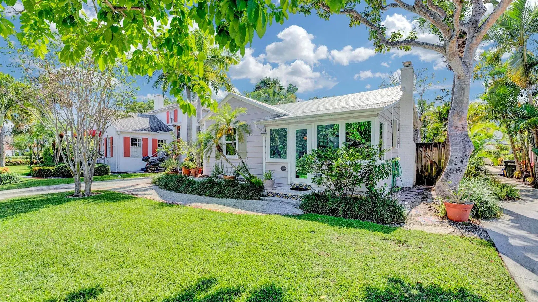 Picture of 42 Palm Square, Delray Beach, FL 33483