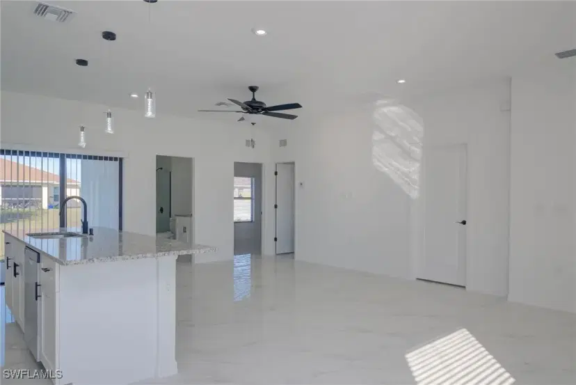Picture of 2107 Jefferson Ave, Alva FL 33920