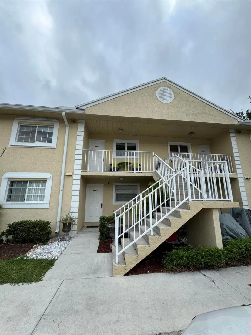 Picture of 1807 Palm Beach Trace Drive, Royal Palm Beach FL 33411