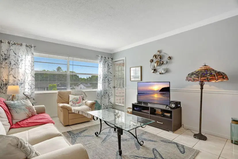 Picture of 4451 NW 16Th St 208, Fort Lauderdale FL 33313