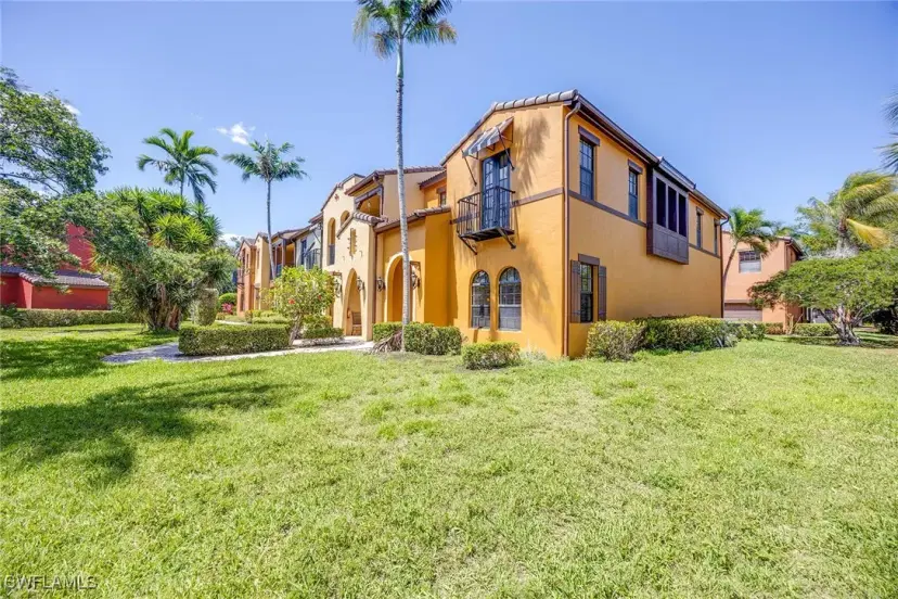 Picture of 9134 Chula Vista St 125, Naples FL 34113