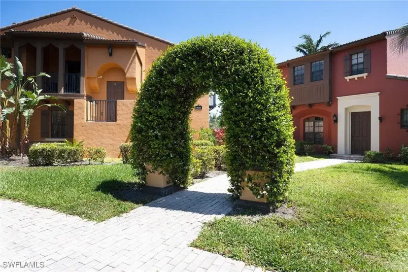 Picture of 9134 Chula Vista St 125, Naples FL 34113