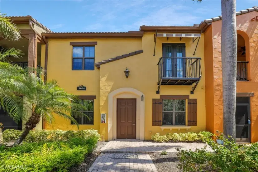 Picture of 9054 Capistrano St N 4003, Naples FL 34113