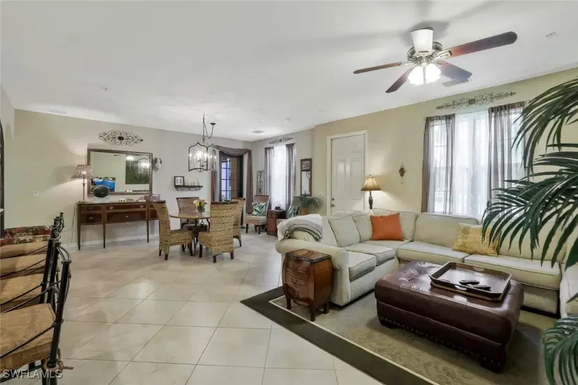 Picture of 9054 Capistrano St N 4003, Naples FL 34113
