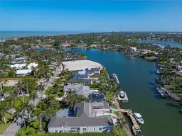 Picture of 3175 Fort Charles Dr, Naples, FL 34102