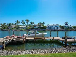 Picture of 3175 Fort Charles Dr, Naples, FL 34102