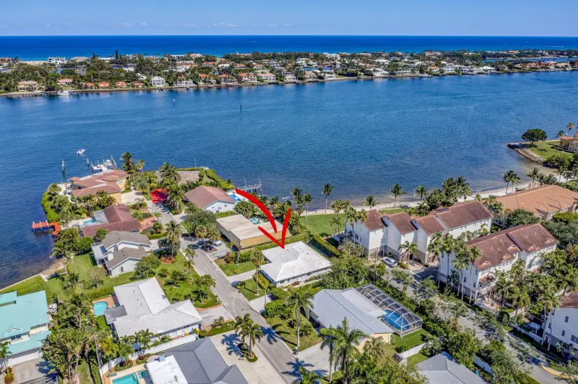 Picture of 124 Park Lane E, Hypoluxo FL 33462
