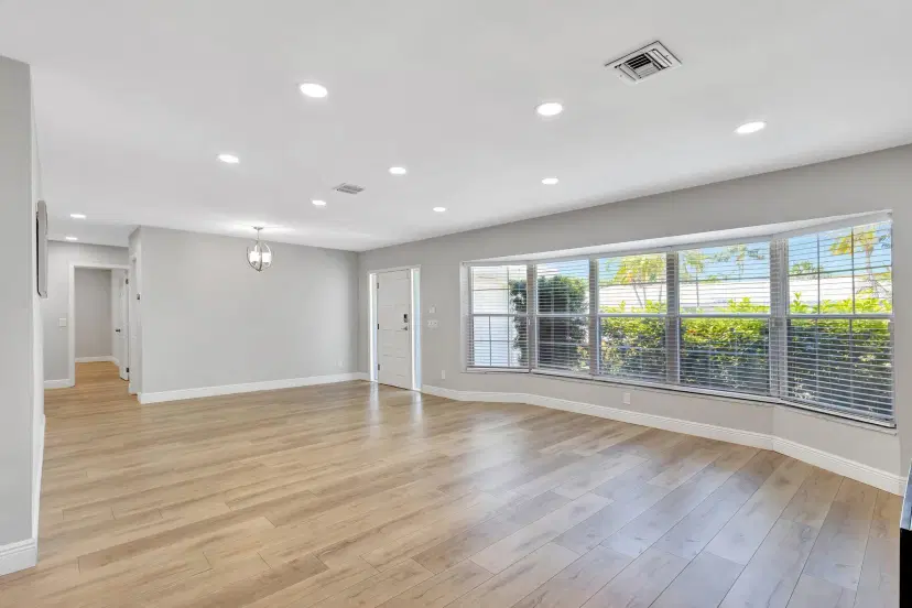 Picture of 124 Park Lane E, Hypoluxo FL 33462