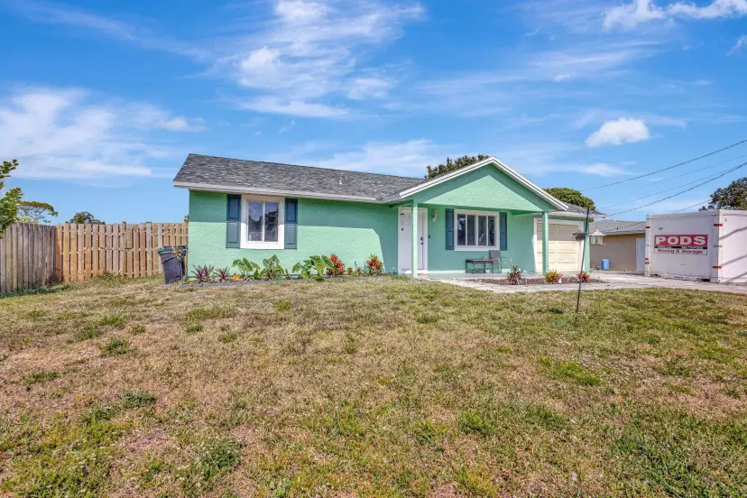 Picture of 5605 Sunset Boulevard, Fort Pierce FL 34982