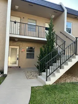 Picture of 140 Lake Meryl Drive 139, West Palm Beach, FL 33411