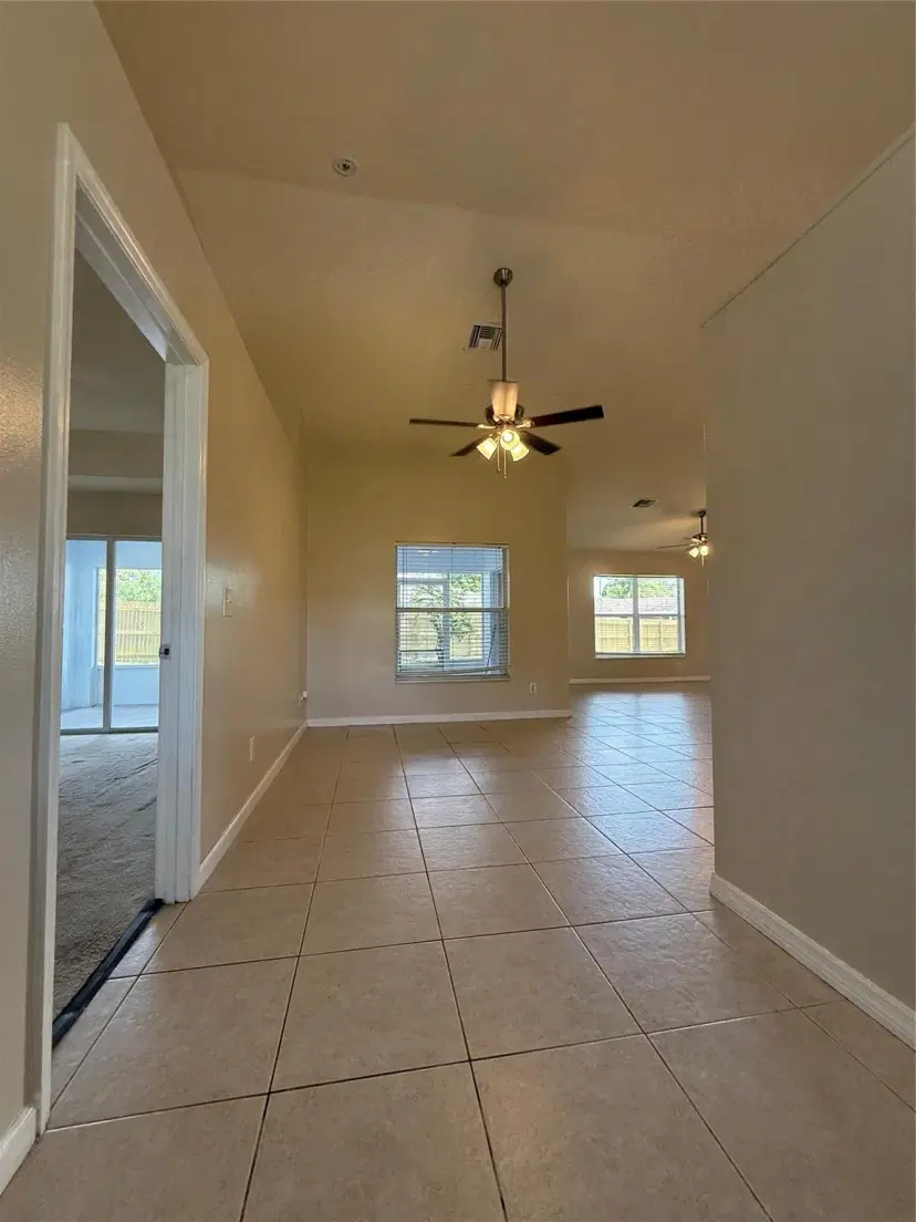 Picture of 1713 SE Haverford St, Port St Lucie FL 34983
