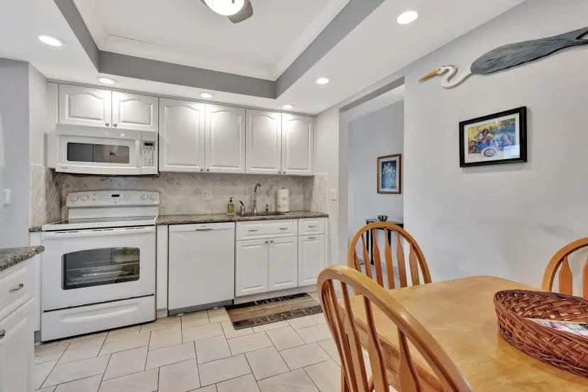 Picture of 3186 Via Poinciana 409, Lake Worth FL 33467