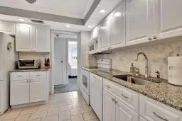 Picture of 3186 Via Poinciana 409, Lake Worth, FL 33467