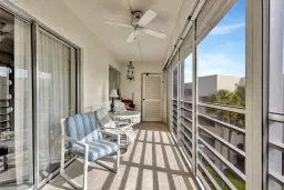 Picture of 3186 Via Poinciana 409, Lake Worth, FL 33467