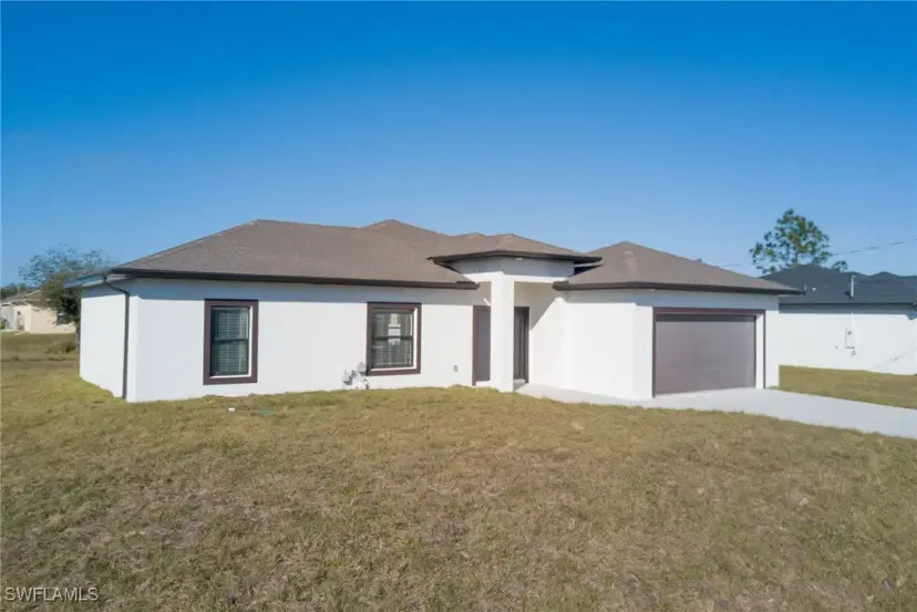 Picture of 2103 Jefferson Ave, Alva FL 33920
