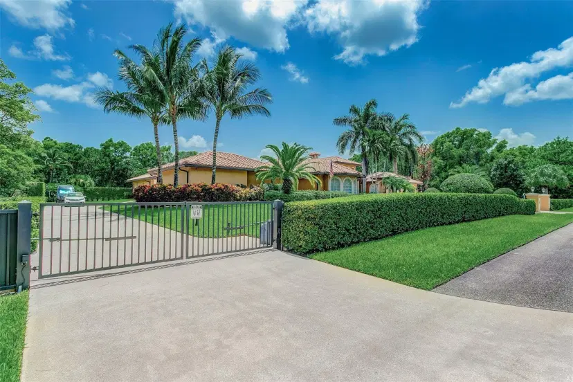 Picture of 7170 155Th Pl, Palm Beach Gardens FL 33418