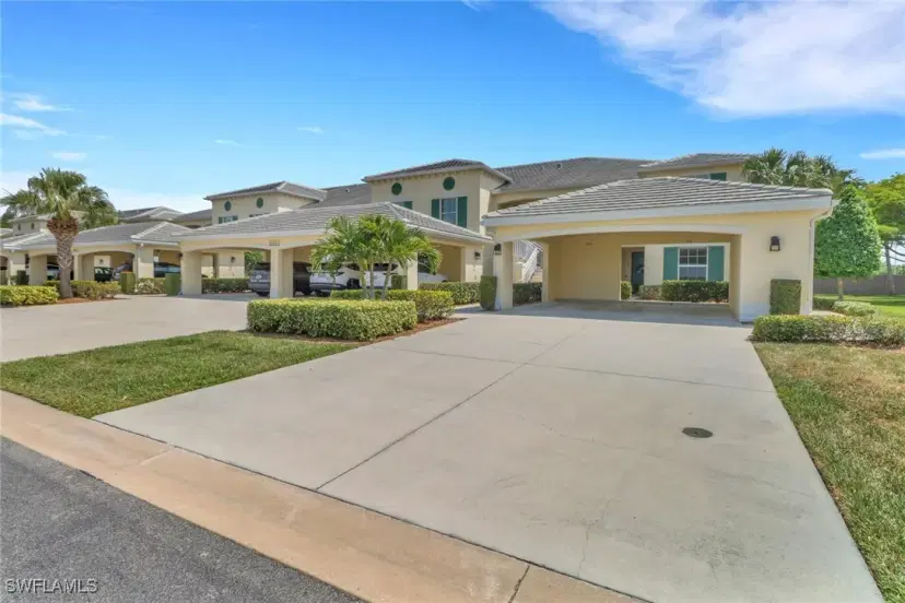 Picture of 9941 Periwinkle Preserve Ln 106, Fort Myers FL 33919