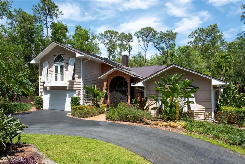 Picture of 1510 Logan Ct, Naples FL 34116