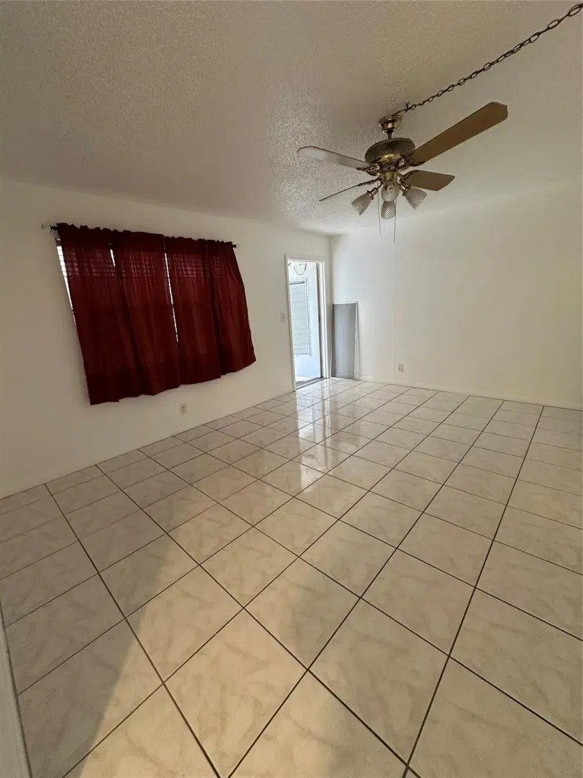 Picture of 348 S Federal Hwy 2, Dania Beach FL 33004