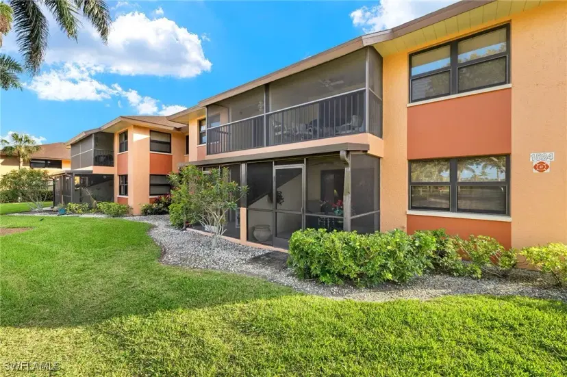 Picture of 1524 Mainsail Dr 6, Naples FL 34114