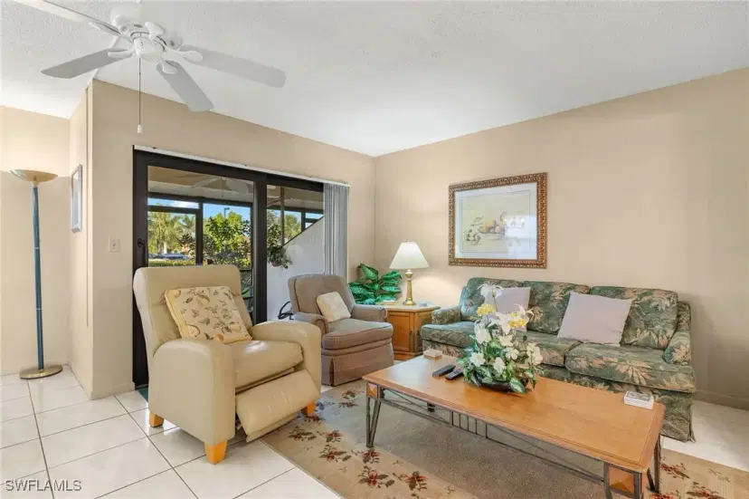 Picture of 1524 Mainsail Dr 6, Naples FL 34114